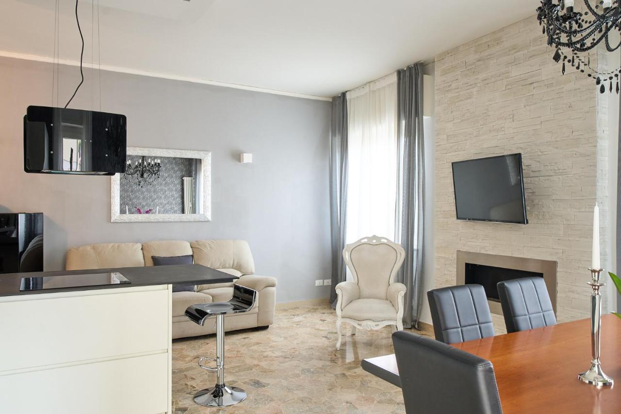Elegant & Spacious - 30 Min From Venice - King Beds! Apartment *
